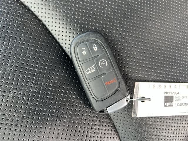 2023 Jeep Cherokee Altitude Lux 4x4