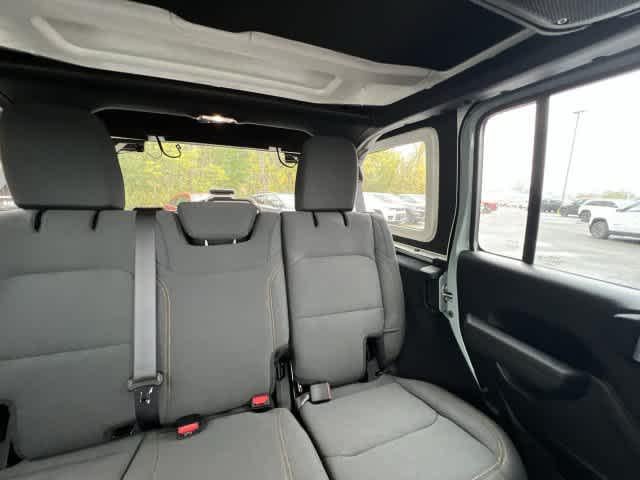 2027 Jeep Wrangler WRANGLER 4-DOOR SPORT S