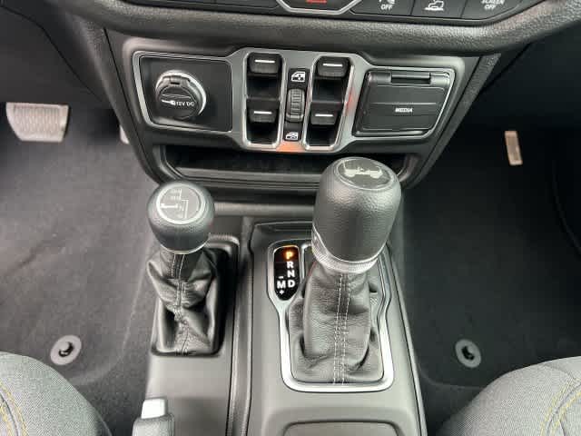 2027 Jeep Wrangler WRANGLER 4-DOOR SPORT S