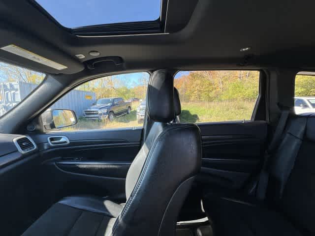 2021 Jeep Grand Cherokee Laredo X 4x4