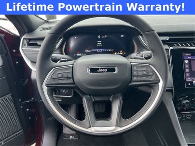 2025 Jeep Grand Cherokee GRAND CHEROKEE LAREDO X 4X4