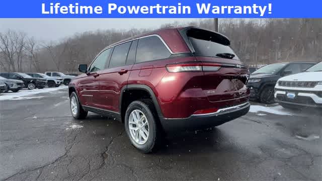 2025 Jeep Grand Cherokee GRAND CHEROKEE LAREDO X 4X4