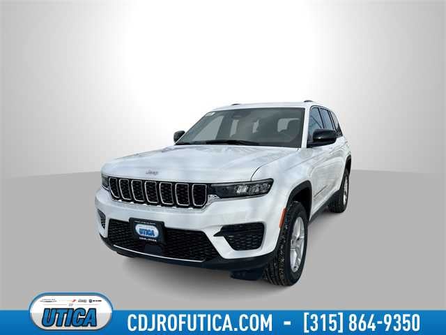2025 Jeep Grand Cherokee GRAND CHEROKEE LAREDO X 4X4