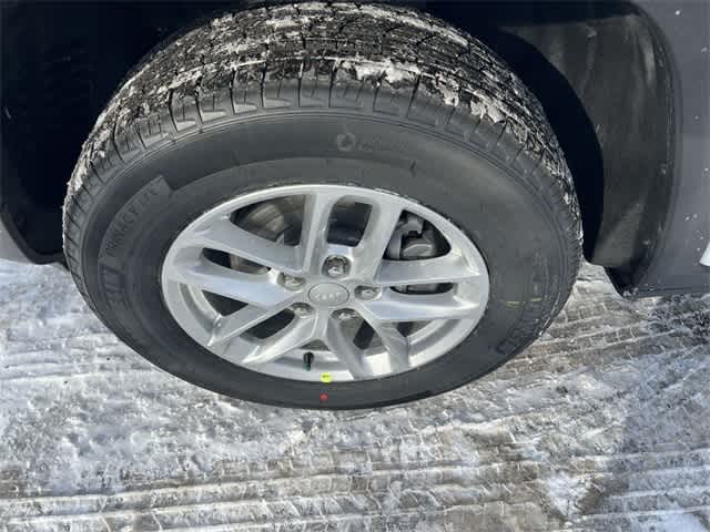 2025 Jeep Grand Cherokee GRAND CHEROKEE LAREDO X 4X4