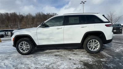 2025 Jeep Grand Cherokee GRAND CHEROKEE LAREDO X 4X4