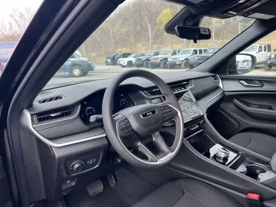 2026 Jeep Grand Cherokee GRAND CHEROKEE LAREDO 4X4