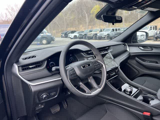 2026 Jeep Grand Cherokee GRAND CHEROKEE LAREDO 4X4