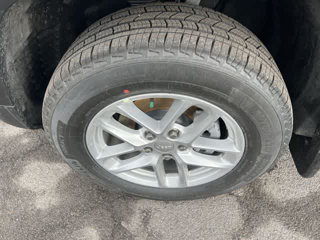 2026 Jeep Grand Cherokee GRAND CHEROKEE LAREDO 4X4