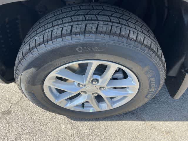 2026 Jeep Grand Cherokee GRAND CHEROKEE LAREDO X 4X4