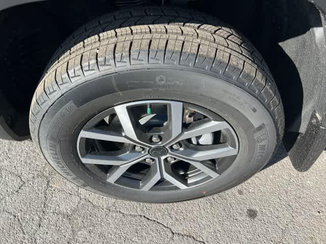 2027 Jeep Grand Cherokee GRAND CHEROKEE LAREDO X 4X4