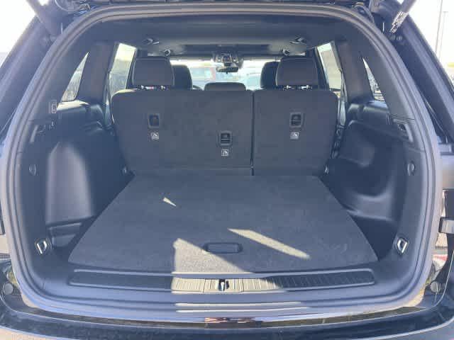 2027 Jeep Grand Cherokee GRAND CHEROKEE LAREDO X 4X4