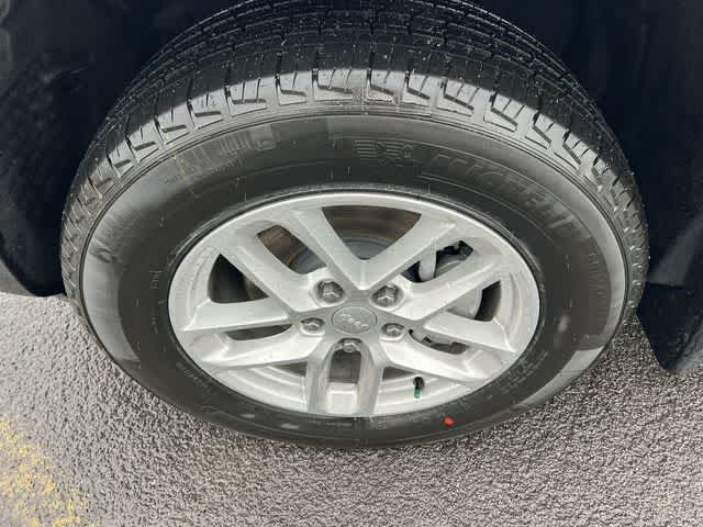 2026 Jeep Grand Cherokee GRAND CHEROKEE LAREDO 4X4