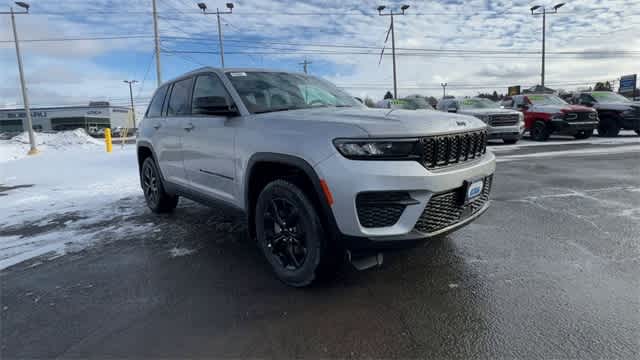 2025 Jeep Grand Cherokee GRAND CHEROKEE ALTITUDE X 4X4