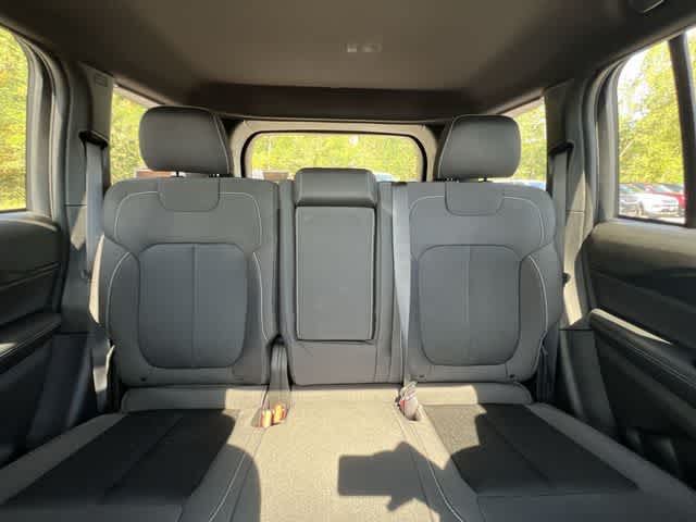 2026 Jeep Grand Cherokee GRAND CHEROKEE LAREDO X 4X4