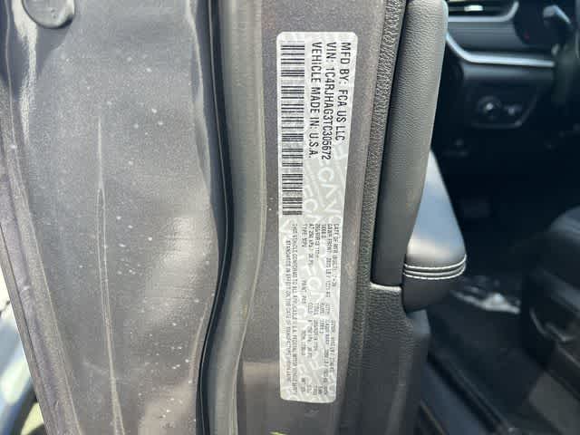 2026 Jeep Grand Cherokee GRAND CHEROKEE LAREDO X 4X4