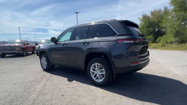2026 Jeep Grand Cherokee GRAND CHEROKEE LAREDO X 4X4