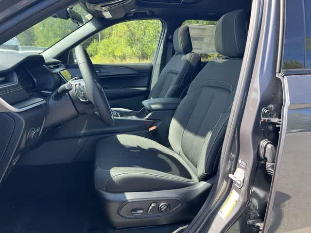 2026 Jeep Grand Cherokee GRAND CHEROKEE LAREDO X 4X4