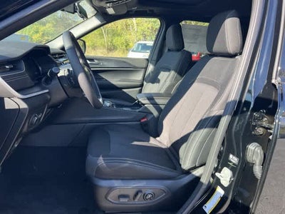 2027 Jeep Grand Cherokee GRAND CHEROKEE LAREDO X 4X4