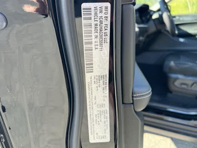 2027 Jeep Grand Cherokee GRAND CHEROKEE LAREDO X 4X4