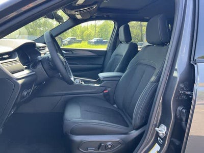 2026 Jeep Grand Cherokee GRAND CHEROKEE LAREDO X 4X4