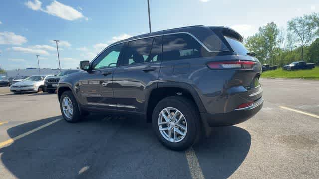 2026 Jeep Grand Cherokee GRAND CHEROKEE LAREDO X 4X4
