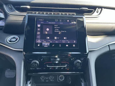 2026 Jeep Grand Cherokee GRAND CHEROKEE LAREDO X 4X4