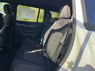 2026 Jeep Grand Cherokee GRAND CHEROKEE LAREDO X 4X4