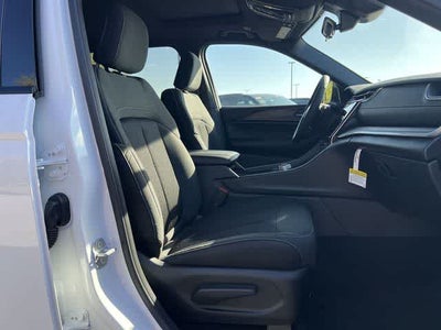 2026 Jeep Grand Cherokee GRAND CHEROKEE LAREDO X 4X4