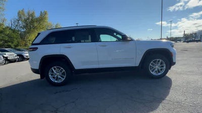 2026 Jeep Grand Cherokee GRAND CHEROKEE LAREDO X 4X4