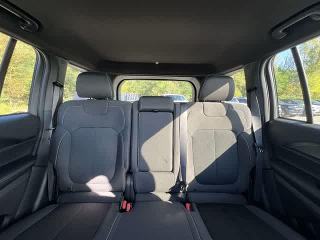 2026 Jeep Grand Cherokee GRAND CHEROKEE LAREDO X 4X4