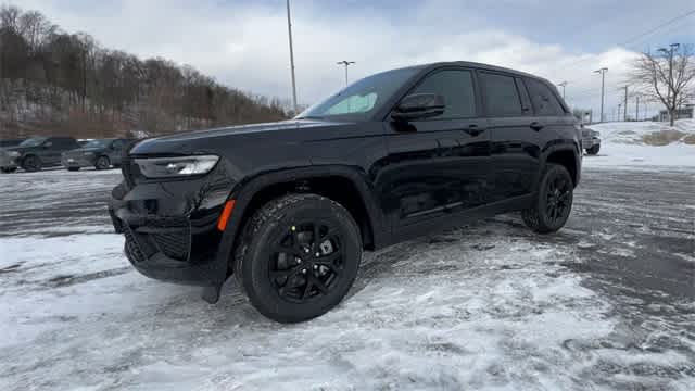 2025 Jeep Grand Cherokee GRAND CHEROKEE ALTITUDE 4X4