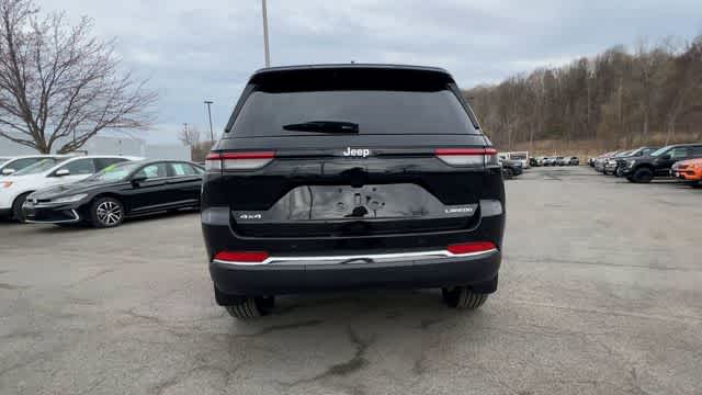 2026 Jeep Grand Cherokee GRAND CHEROKEE LAREDO X 4X4