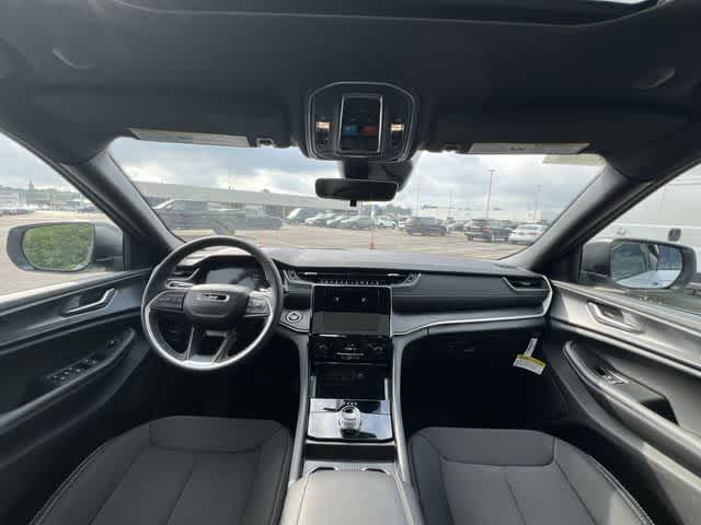2026 Jeep Grand Cherokee GRAND CHEROKEE LAREDO X 4X4