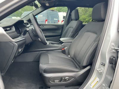 2026 Jeep Grand Cherokee GRAND CHEROKEE LAREDO X 4X4