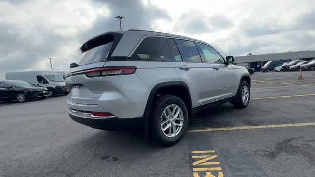 2026 Jeep Grand Cherokee GRAND CHEROKEE LAREDO X 4X4