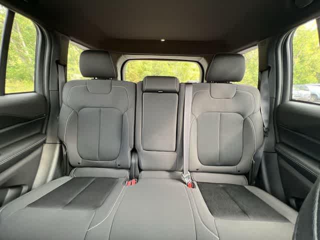 2026 Jeep Grand Cherokee GRAND CHEROKEE LAREDO X 4X4