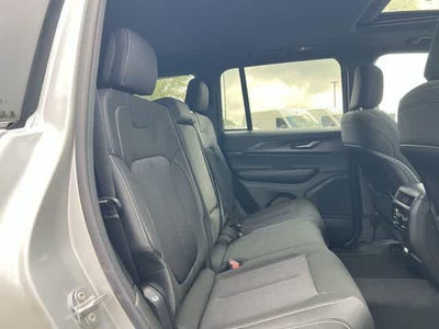 2026 Jeep Grand Cherokee GRAND CHEROKEE LAREDO X 4X4