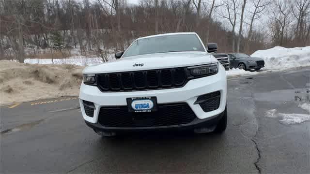 2023 Jeep Grand Cherokee Altitude 4x4
