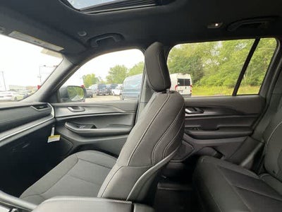 2026 Jeep Grand Cherokee GRAND CHEROKEE LAREDO X 4X4