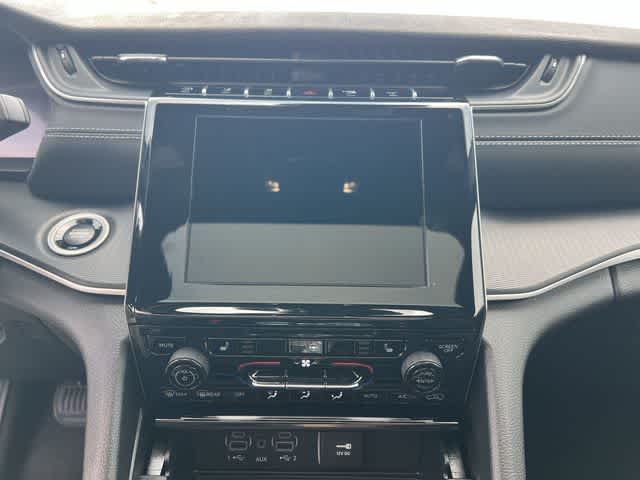 2026 Jeep Grand Cherokee GRAND CHEROKEE LAREDO X 4X4