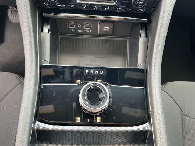 2026 Jeep Grand Cherokee GRAND CHEROKEE LAREDO X 4X4