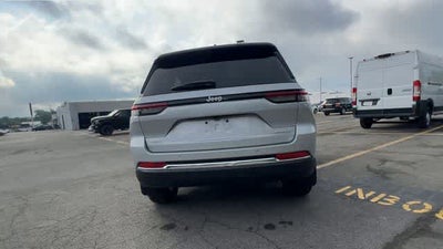 2026 Jeep Grand Cherokee GRAND CHEROKEE LAREDO X 4X4