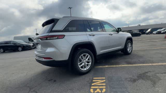 2026 Jeep Grand Cherokee GRAND CHEROKEE LAREDO X 4X4