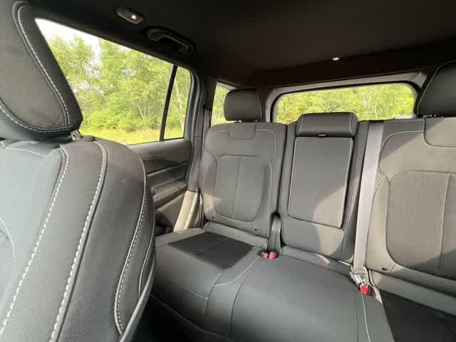 2026 Jeep Grand Cherokee GRAND CHEROKEE LAREDO X 4X4