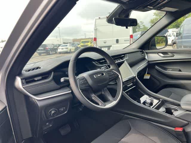 2026 Jeep Grand Cherokee GRAND CHEROKEE LAREDO X 4X4