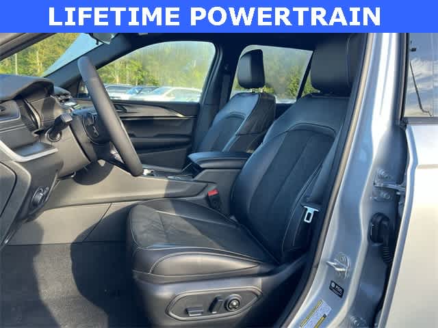 2025 Jeep Grand Cherokee GRAND CHEROKEE ALTITUDE 4X4