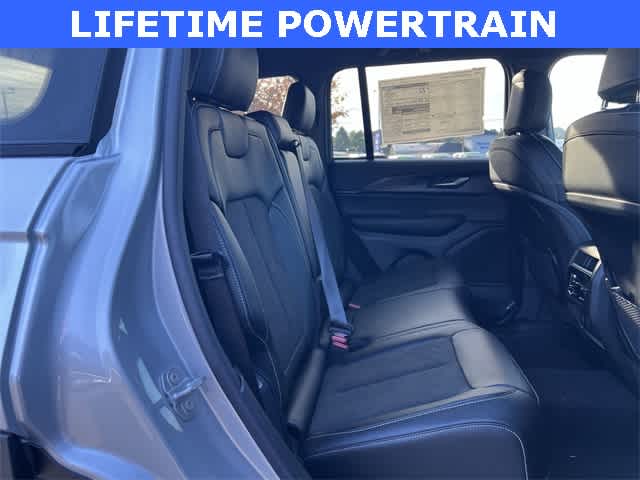 2025 Jeep Grand Cherokee GRAND CHEROKEE ALTITUDE 4X4