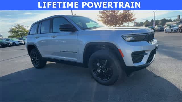 2025 Jeep Grand Cherokee GRAND CHEROKEE ALTITUDE 4X4