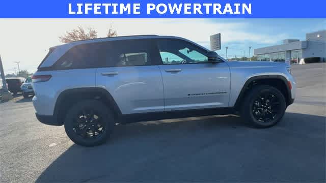 2025 Jeep Grand Cherokee GRAND CHEROKEE ALTITUDE 4X4