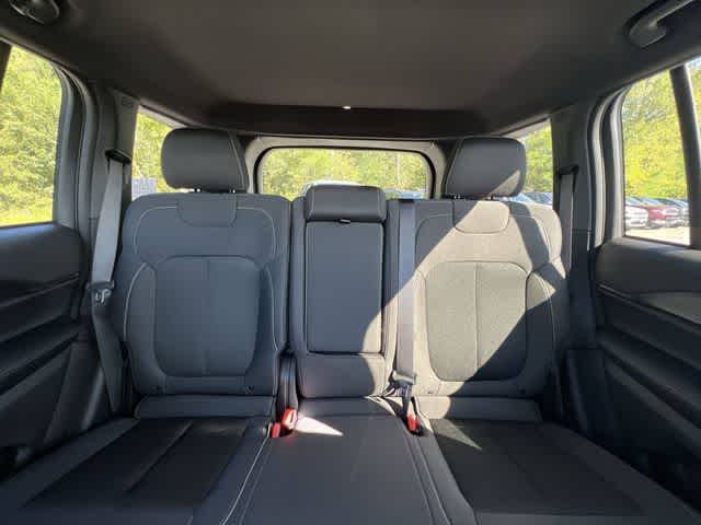 2026 Jeep Grand Cherokee GRAND CHEROKEE LAREDO X 4X4